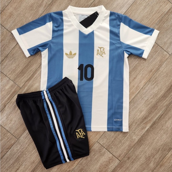 Argentina Home Special Edition Messi 10 - Picture 2 of 5